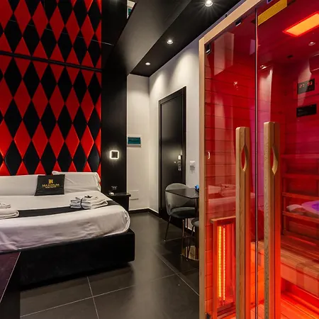 Maximum Hub Suite&Spa-3